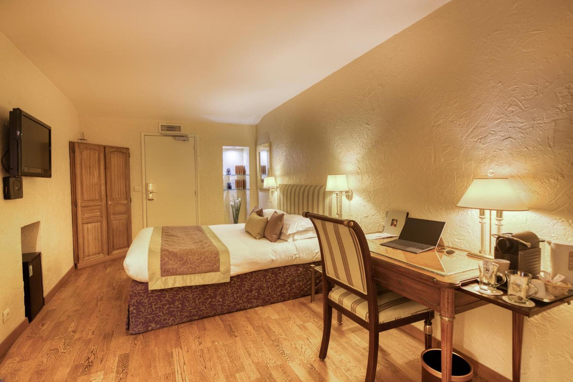 Hotel D'Aragon - Place De La Comedie Montpellier Luaran gambar