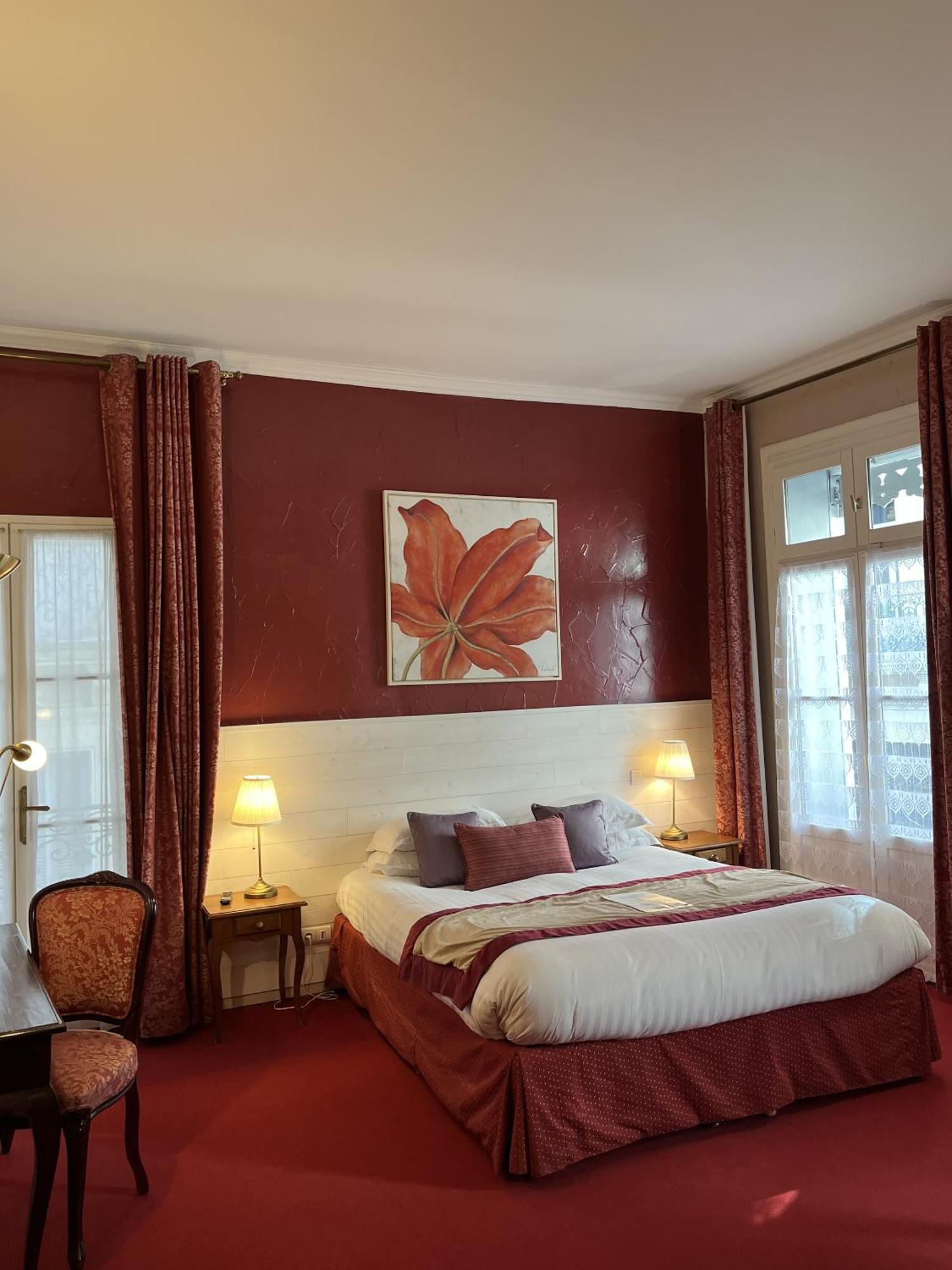 Hotel D'Aragon - Place De La Comedie Montpellier Luaran gambar