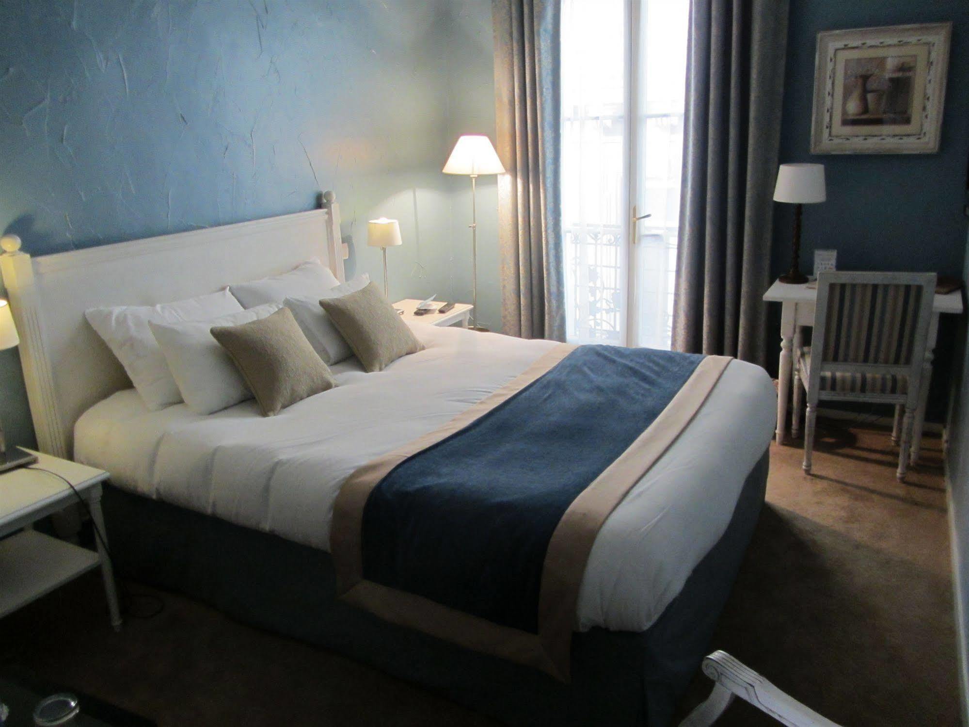 Hotel D'Aragon - Place De La Comedie Montpellier Luaran gambar